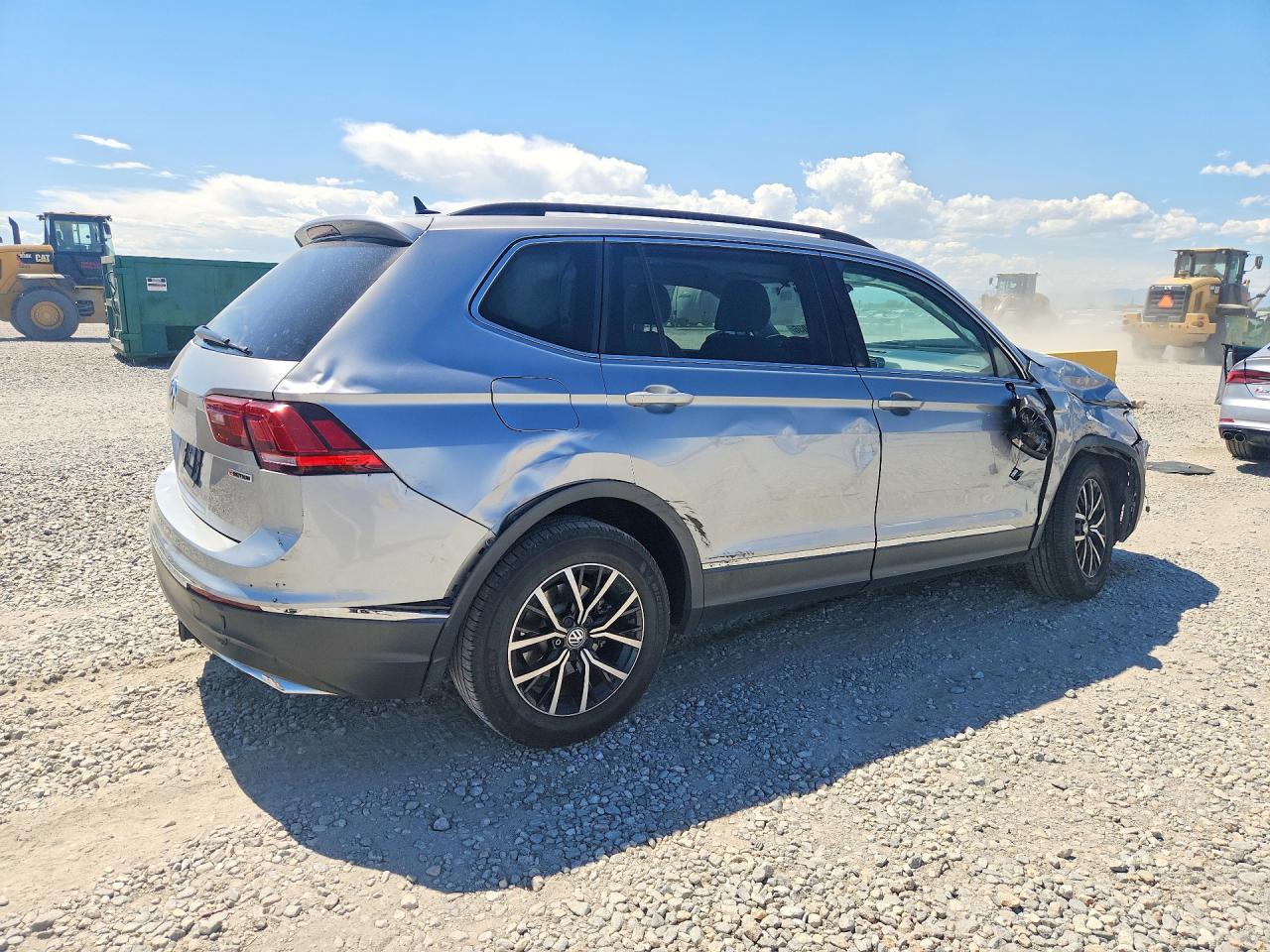 2021 VOLKSWAGEN TIGUAN SE — снимка 3