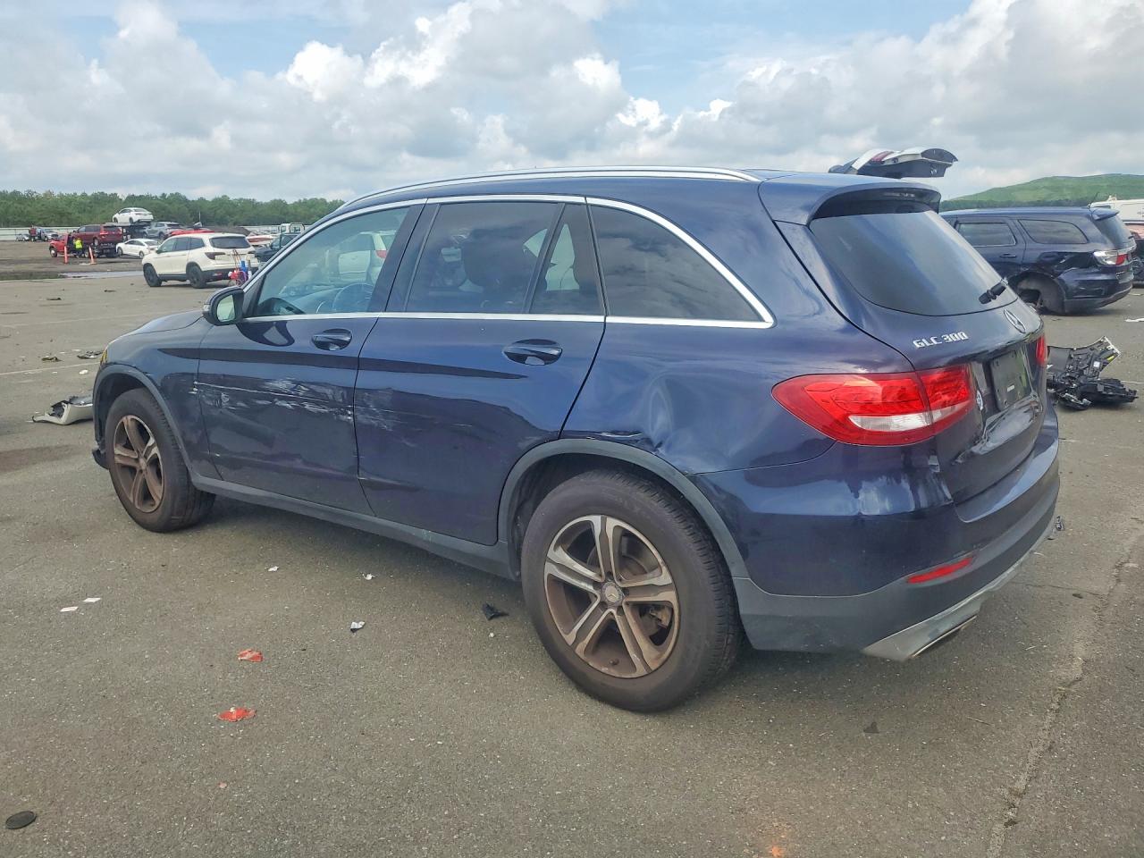 2016 MERCEDES-BENZ GLC 300 4MATIC — снимка 2