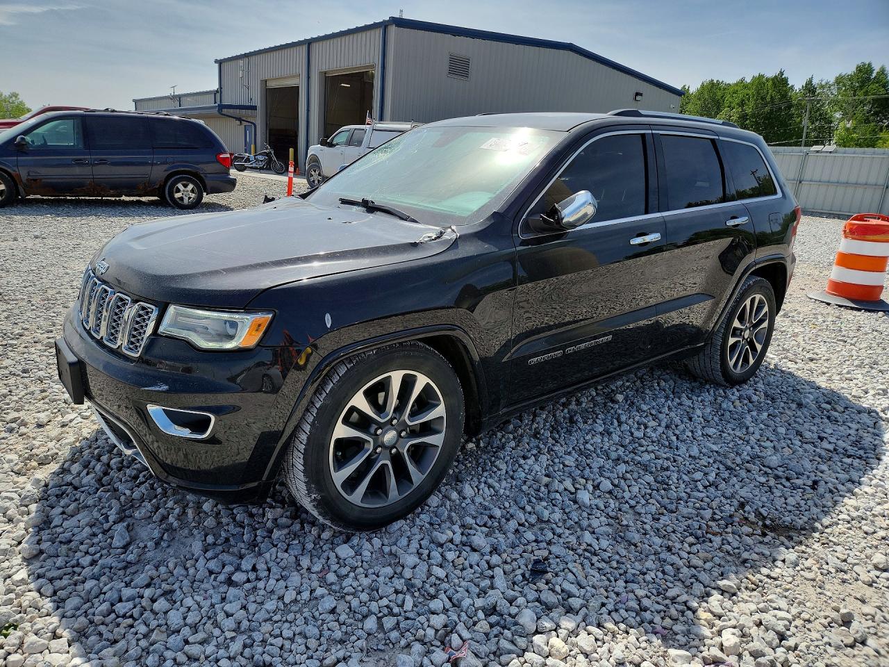 2017 JEEP GRAND CHEROKEE OVERLAND