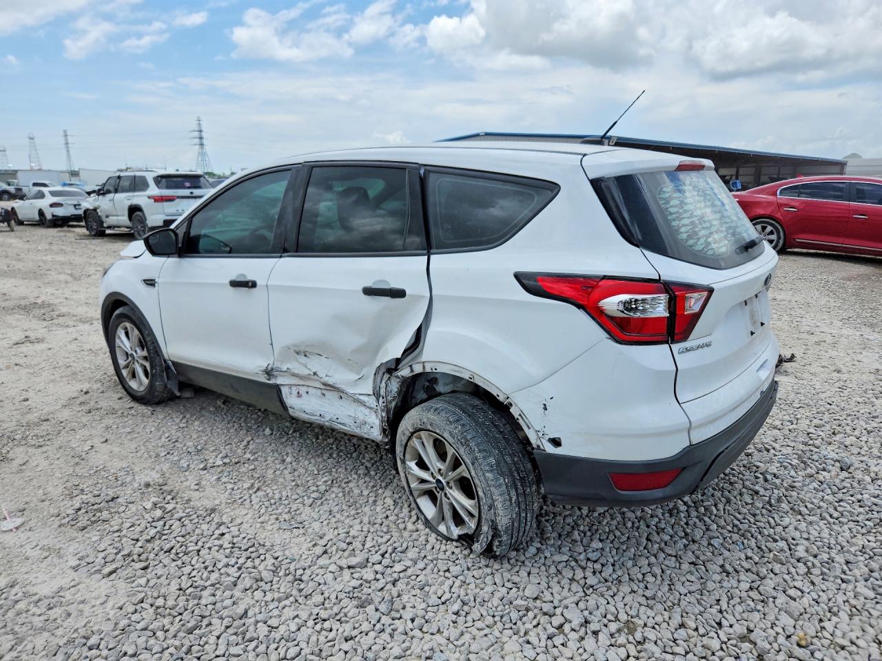 2019 FORD ESCAPE S — снимка 2