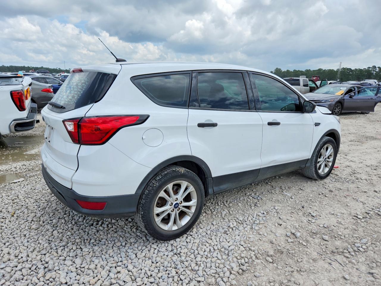 2019 FORD ESCAPE S — снимка 3