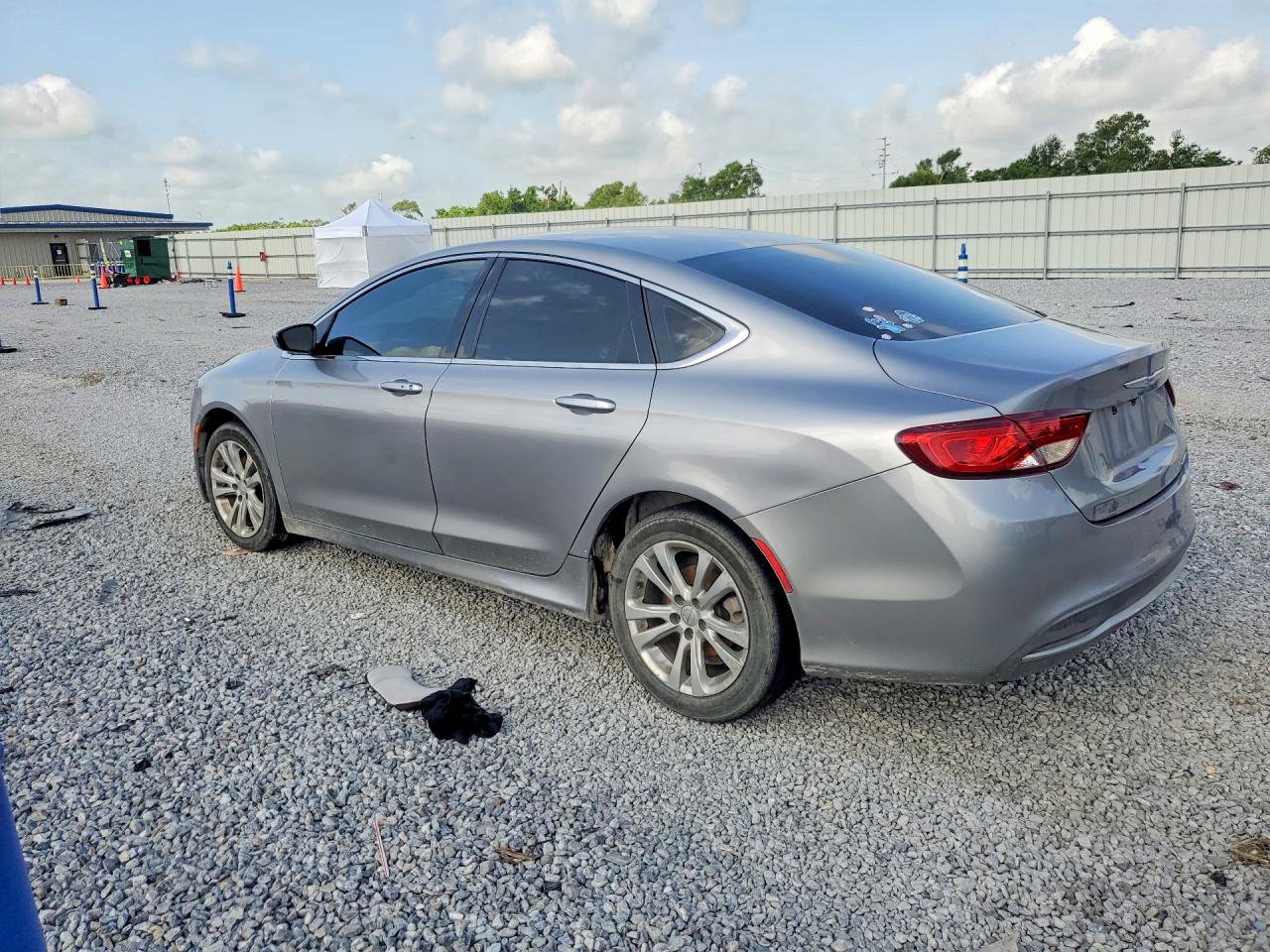 2015 CHRYSLER 200 LIMITED — снимка 2