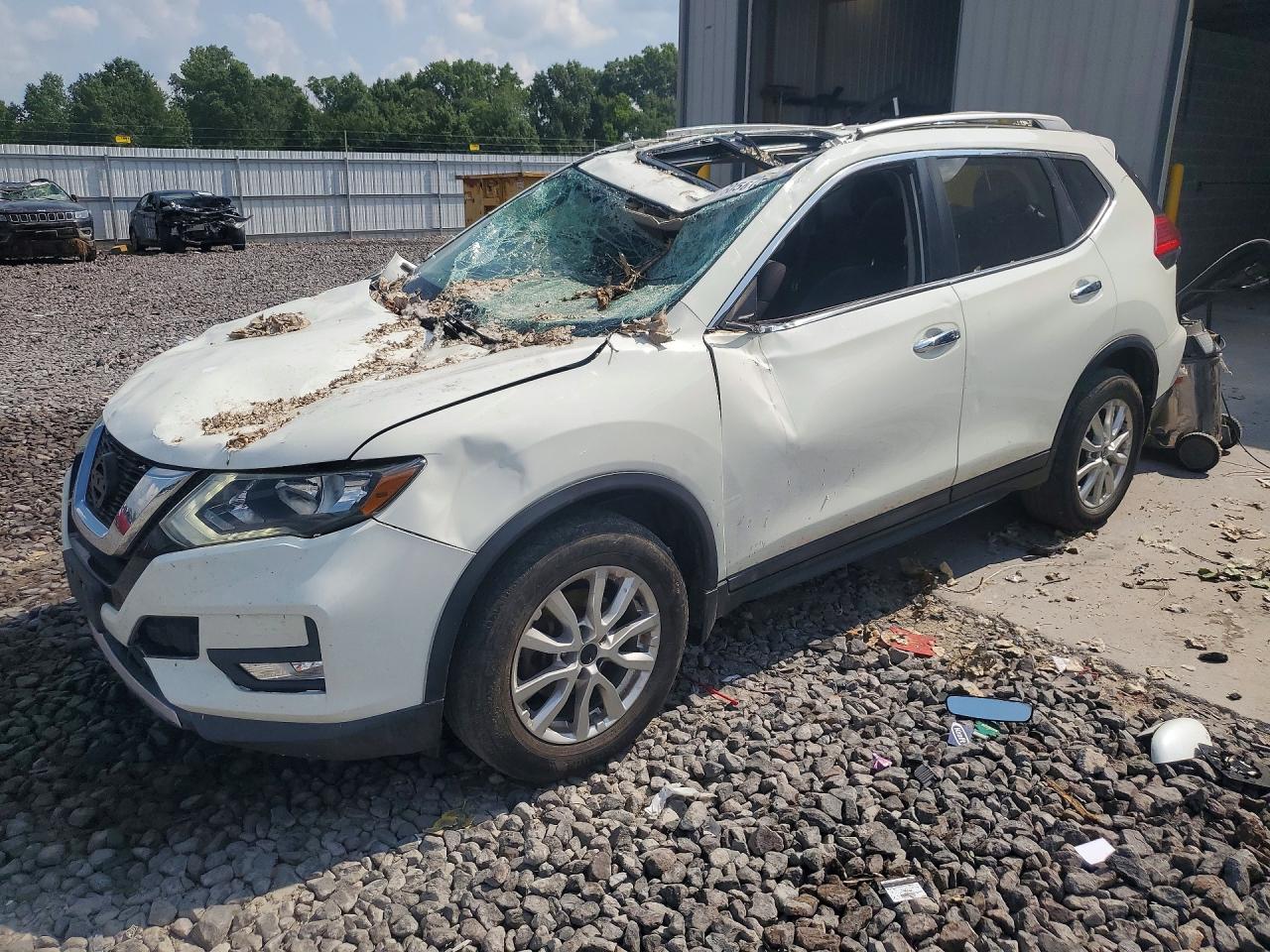2017 NISSAN ROGUE SV