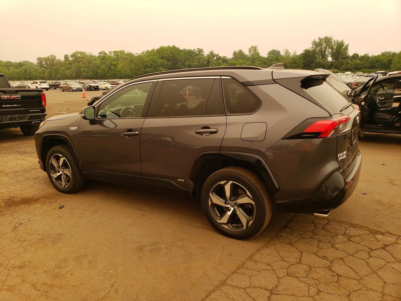 2023 TOYOTA RAV4 PRIME SE — снимка 2