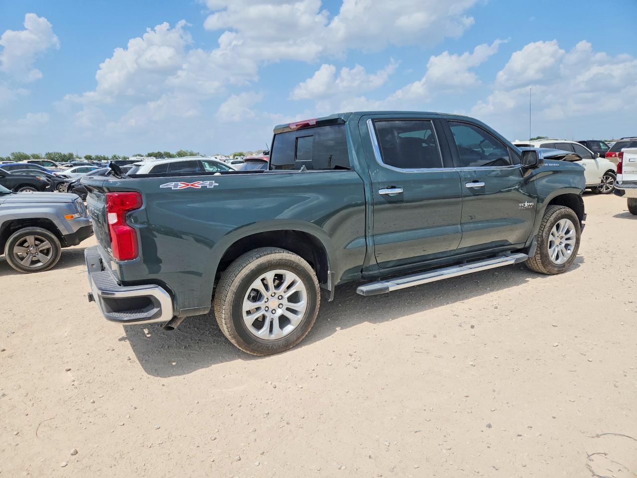 2026 CHEVROLET SILVERADO K1500 LTZ — снимка 3