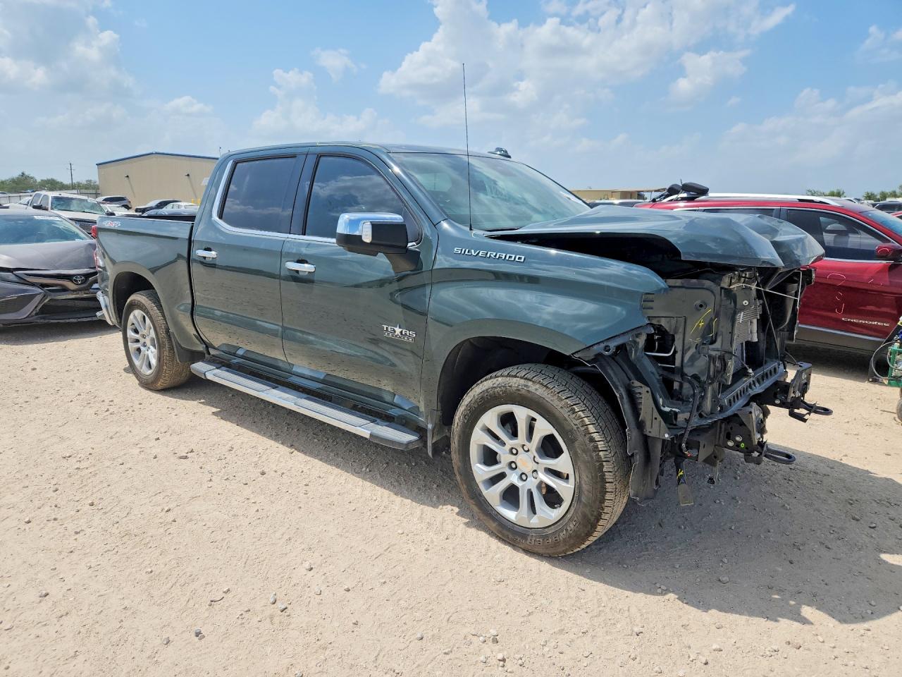 2026 CHEVROLET SILVERADO K1500 LTZ — снимка 4
