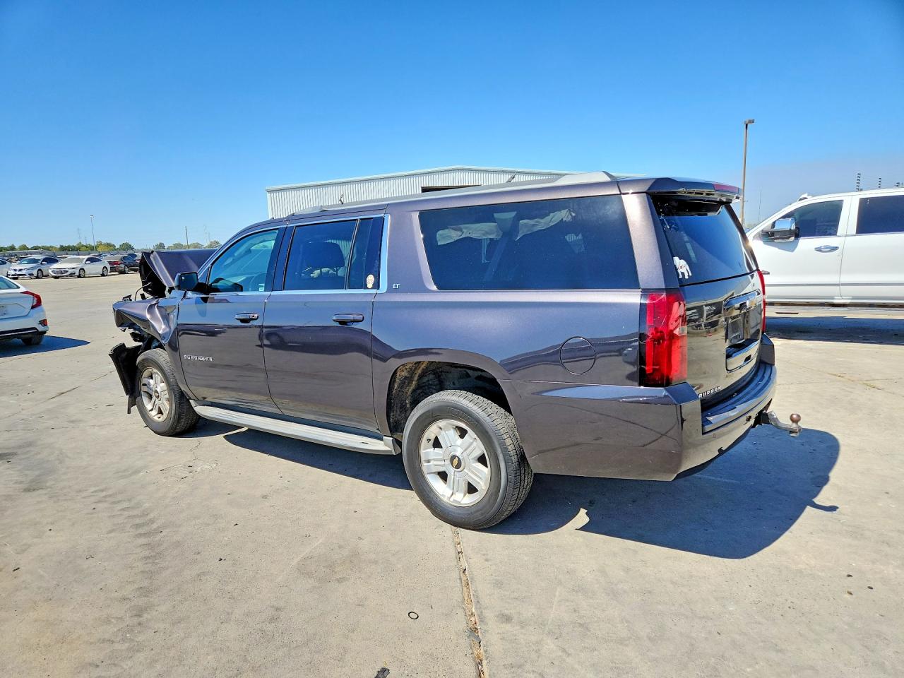 2015 CHEVROLET SUBURBAN C1500 LT — снимка 2