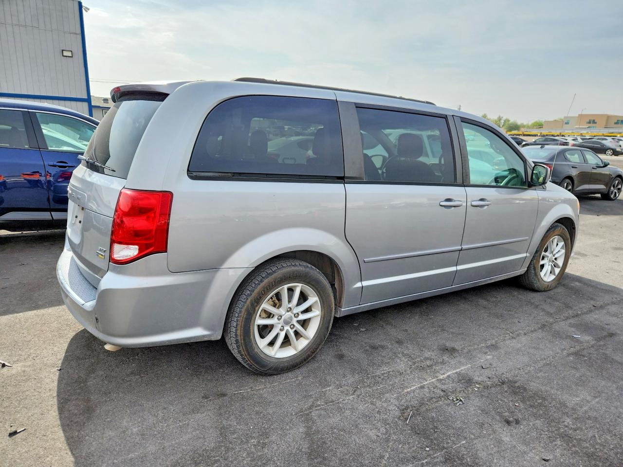 2016 DODGE GRAND CARAVAN SXT — снимка 3