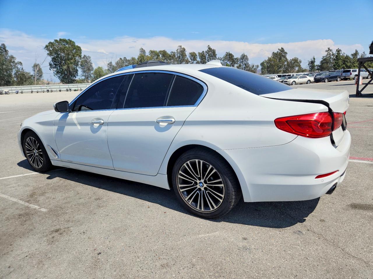 2017 BMW 530 I — снимка 2