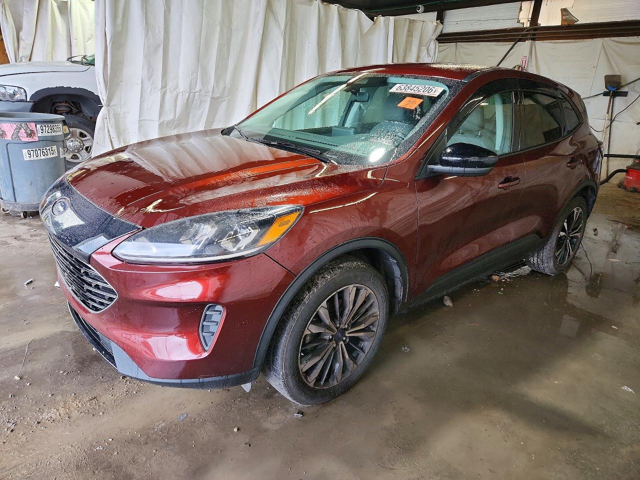 2021 FORD ESCAPE SE