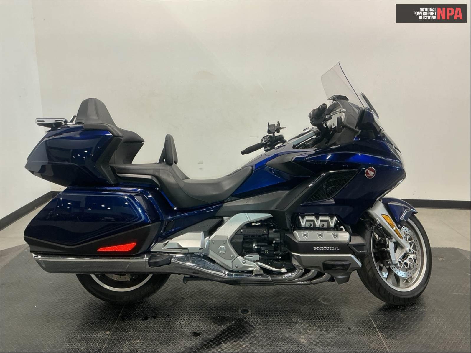 2018 HONDA GL1800D GOLDWING TOUR DCT (BLUE)