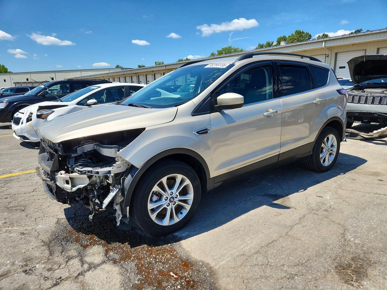 2017 FORD ESCAPE SE