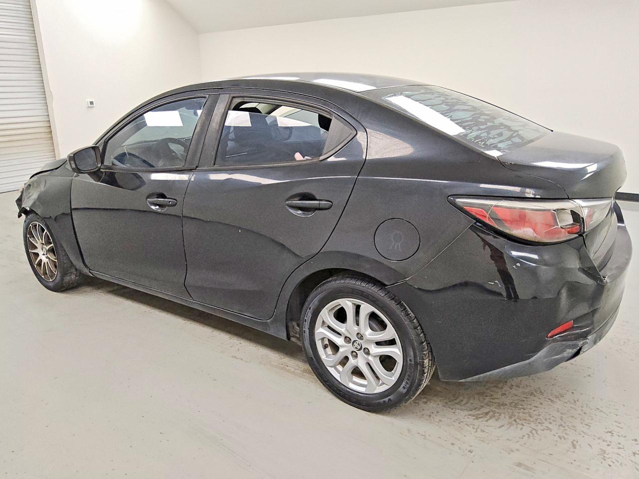 2017 TOYOTA YARIS IA BASE — снимка 2