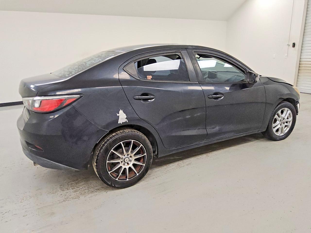 2017 TOYOTA YARIS IA BASE — снимка 3