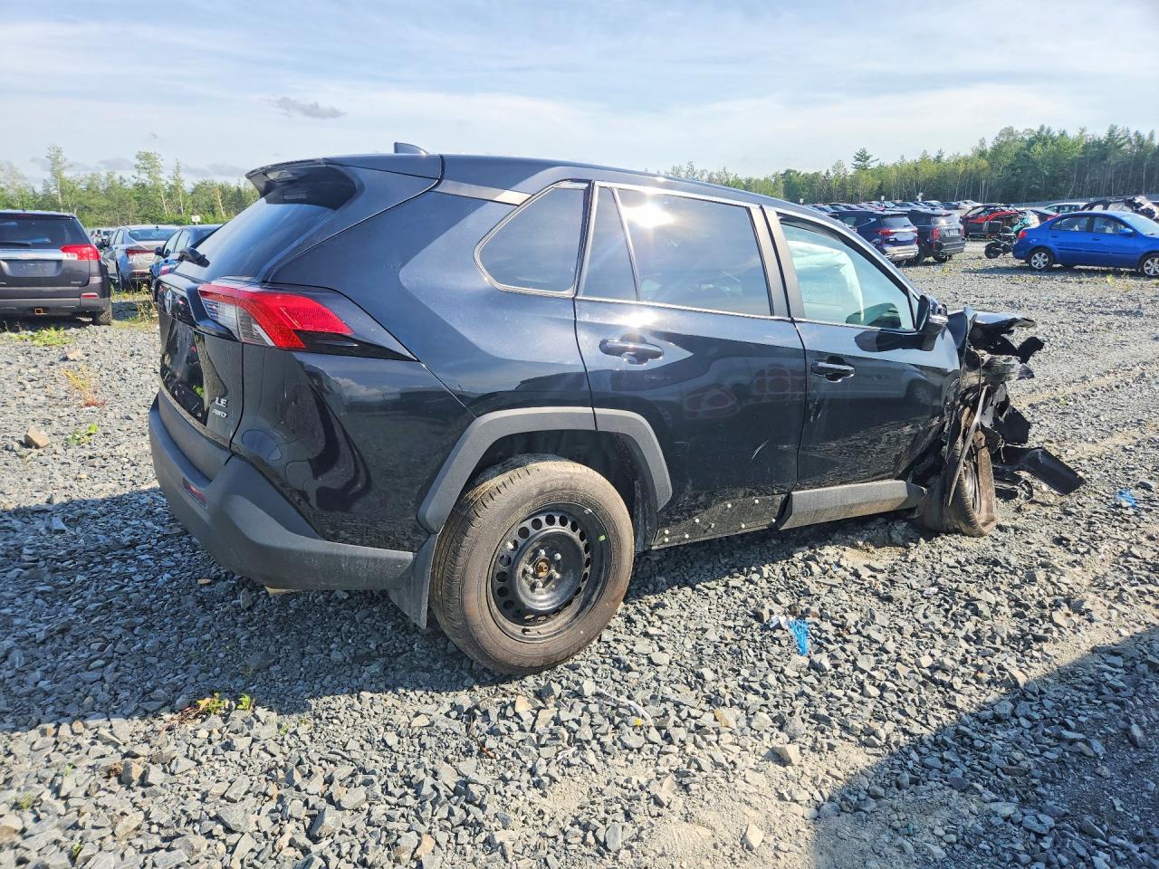 2025 TOYOTA RAV4 LE — снимка 3