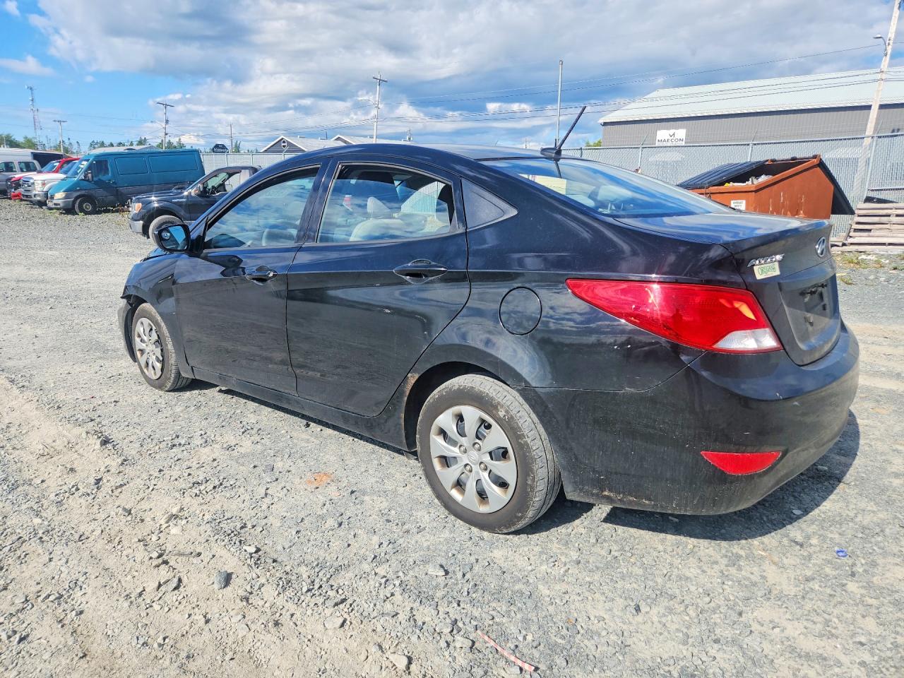 2017 HYUNDAI ACCENT SE — снимка 2