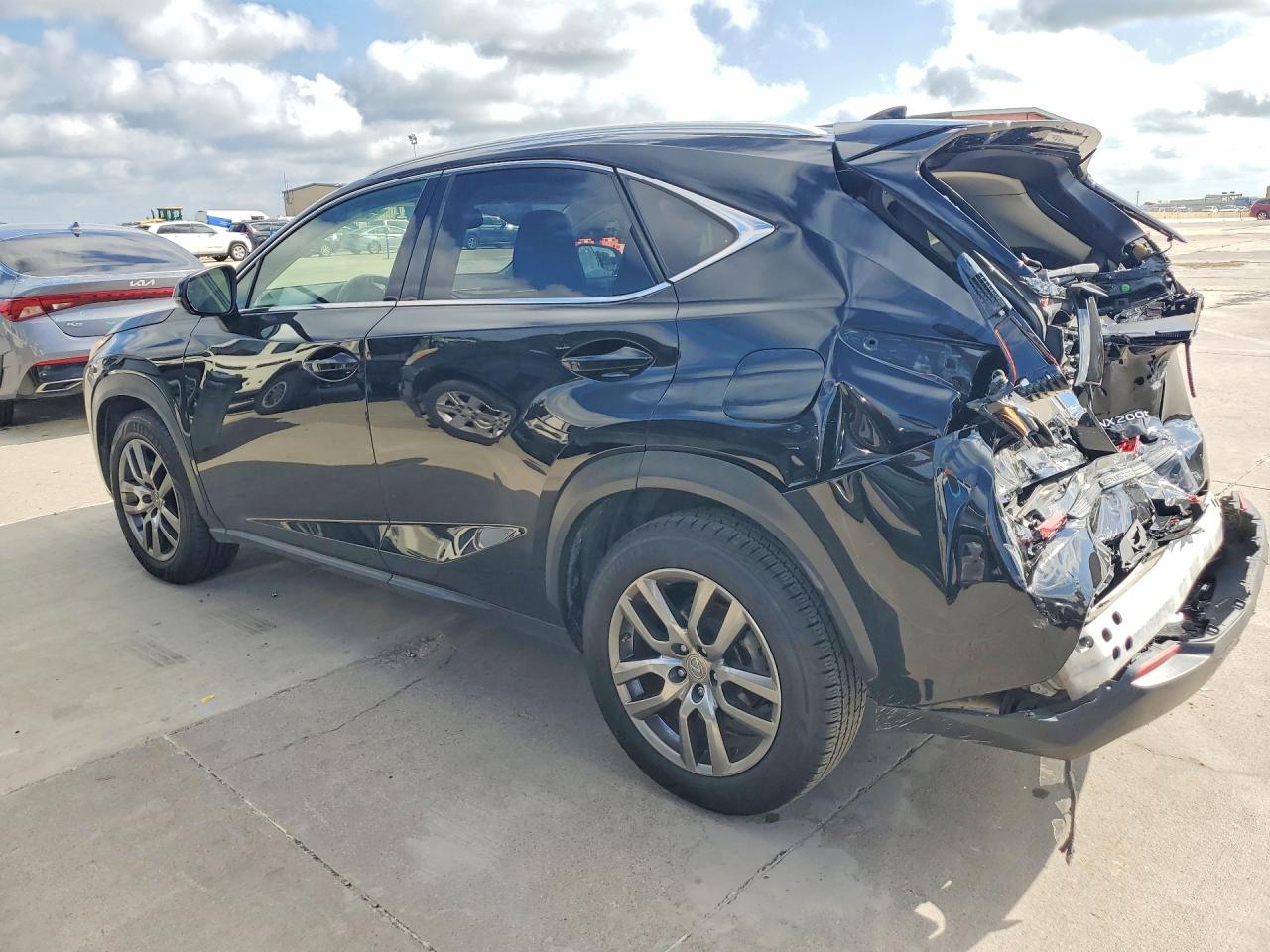 2016 LEXUS NX 200T BASE — снимка 2
