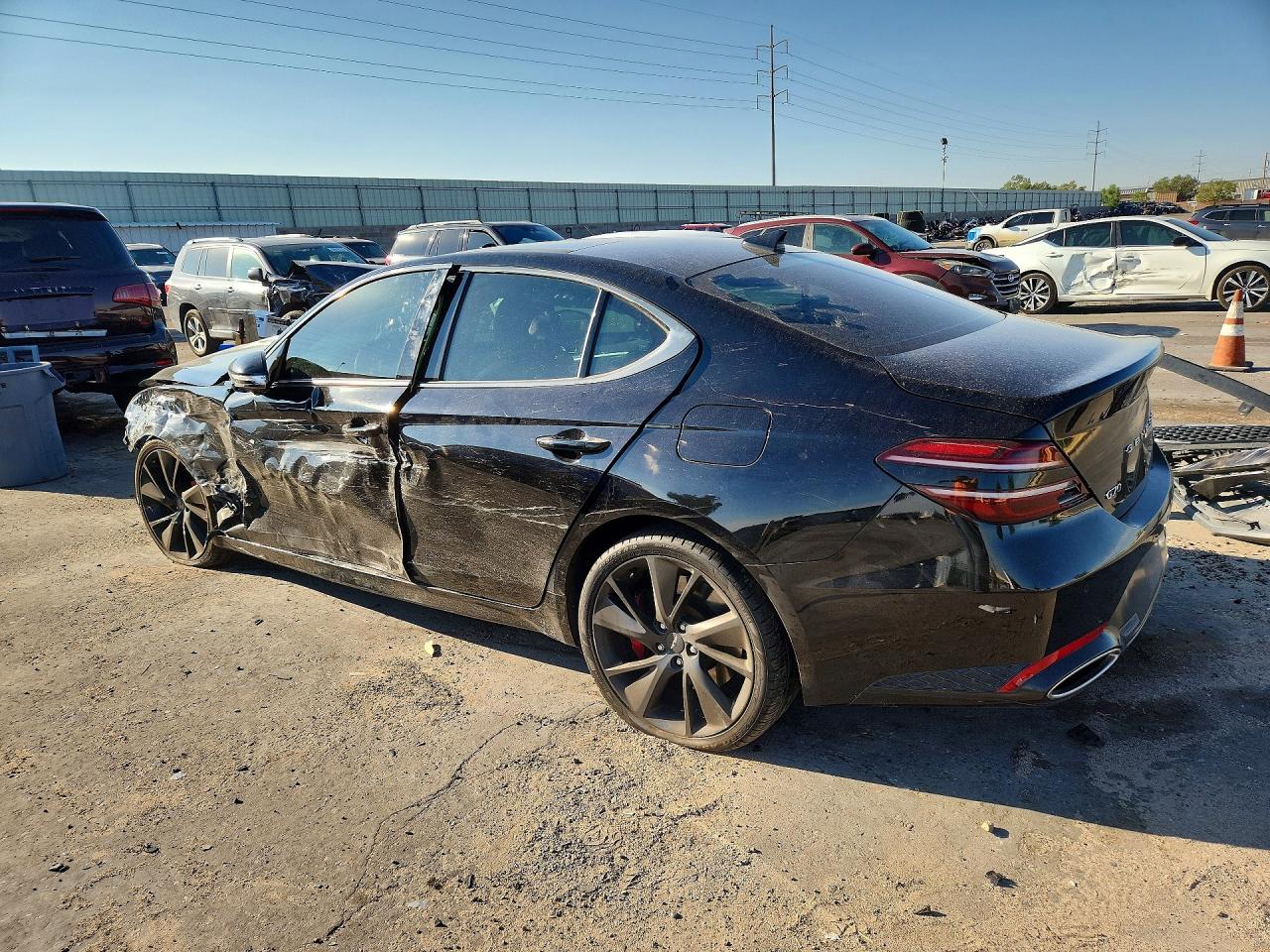 2022 GENESIS G70 3.3T STANDARD — снимка 2