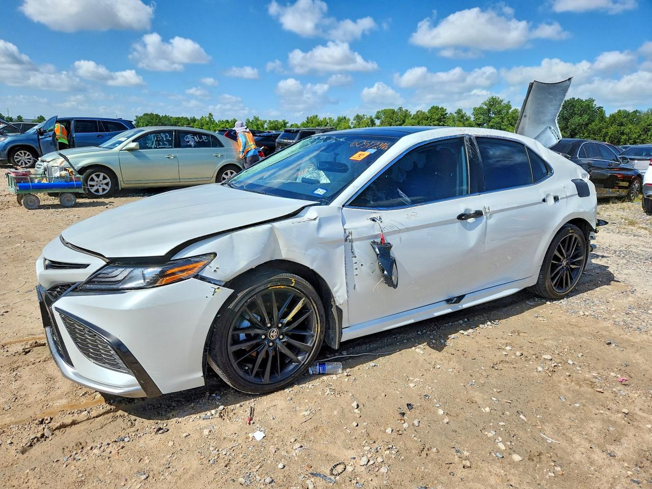 2021 TOYOTA CAMRY XSE