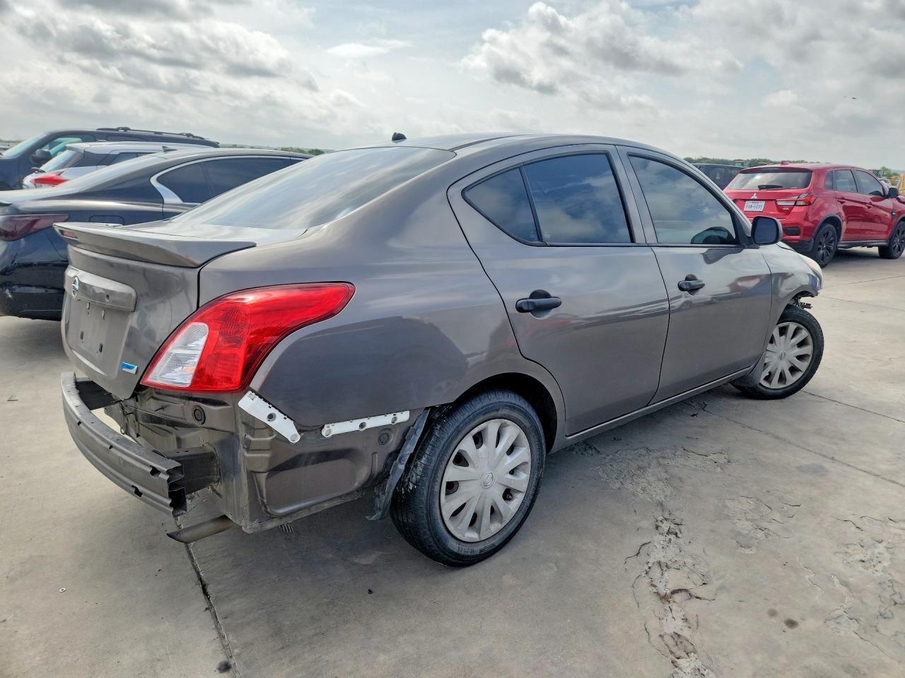 2015 NISSAN VERSA 1.6 S PLUS — снимка 3