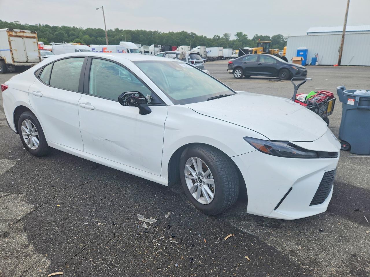 2026 TOYOTA CAMRY LE — снимка 4