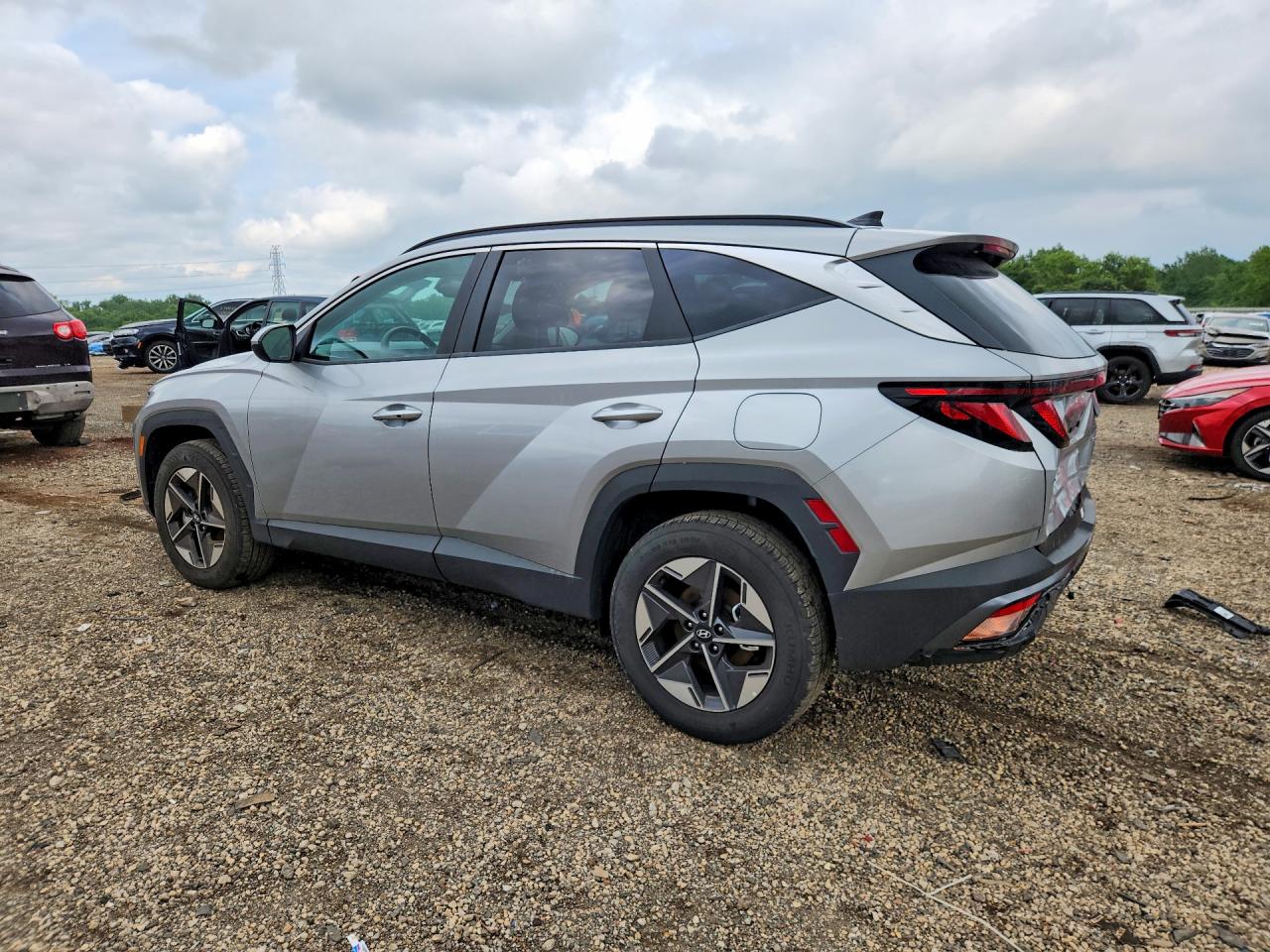 2026 HYUNDAI TUCSON SEL — снимка 2