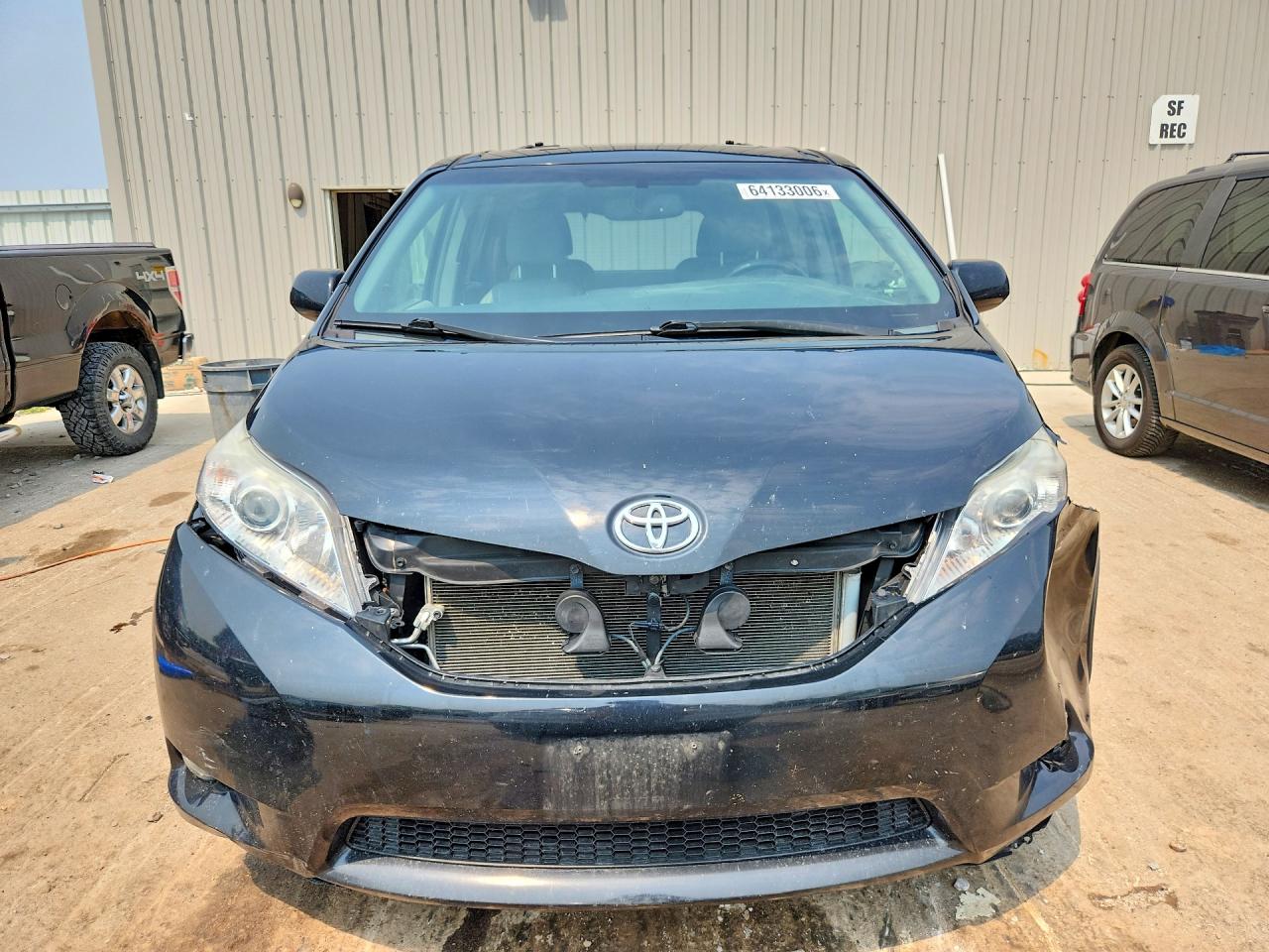 2015 TOYOTA SIENNA XLE 7-PASSENGER — снимка 5