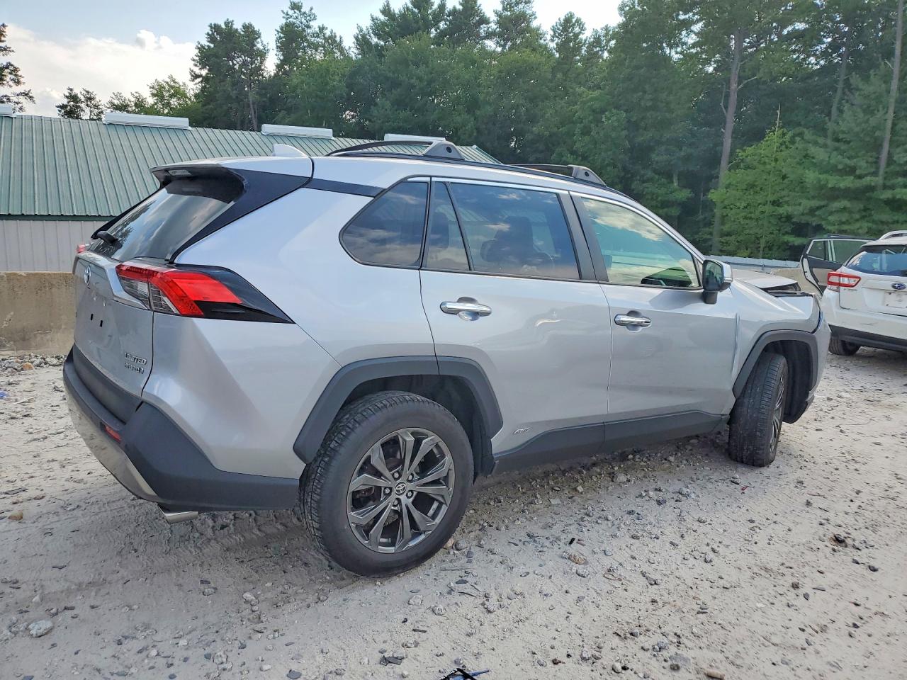 2023 TOYOTA RAV4 LIMITED — снимка 3