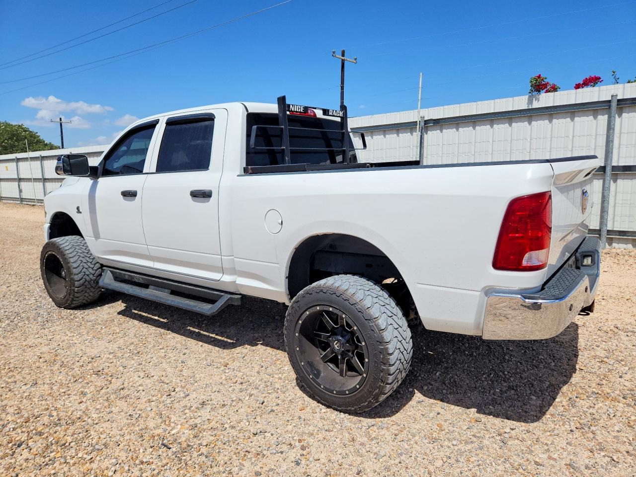 2017 RAM 2500 ST — снимка 2