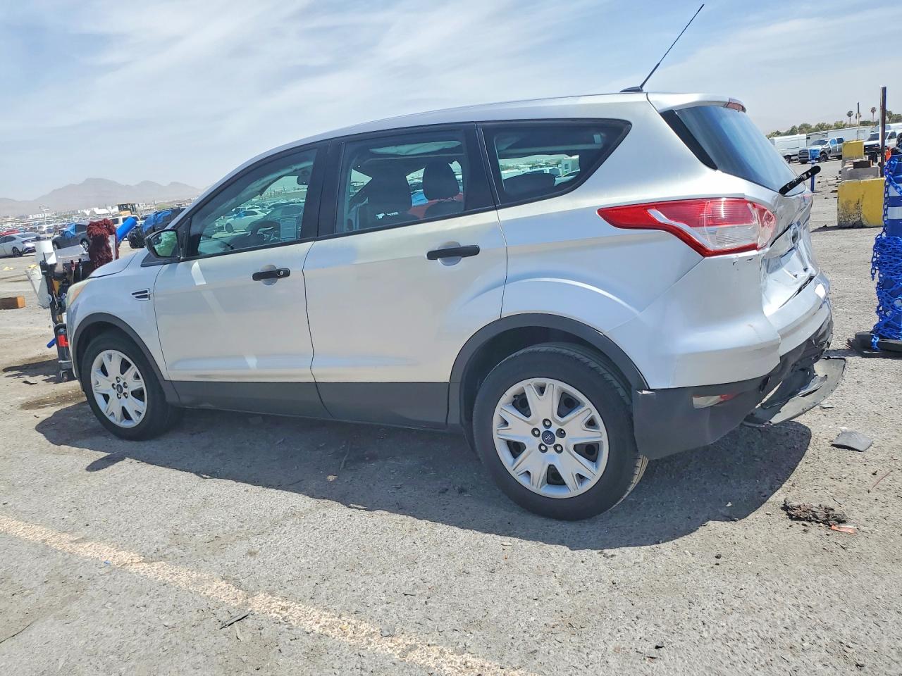 2015 FORD ESCAPE S — снимка 2