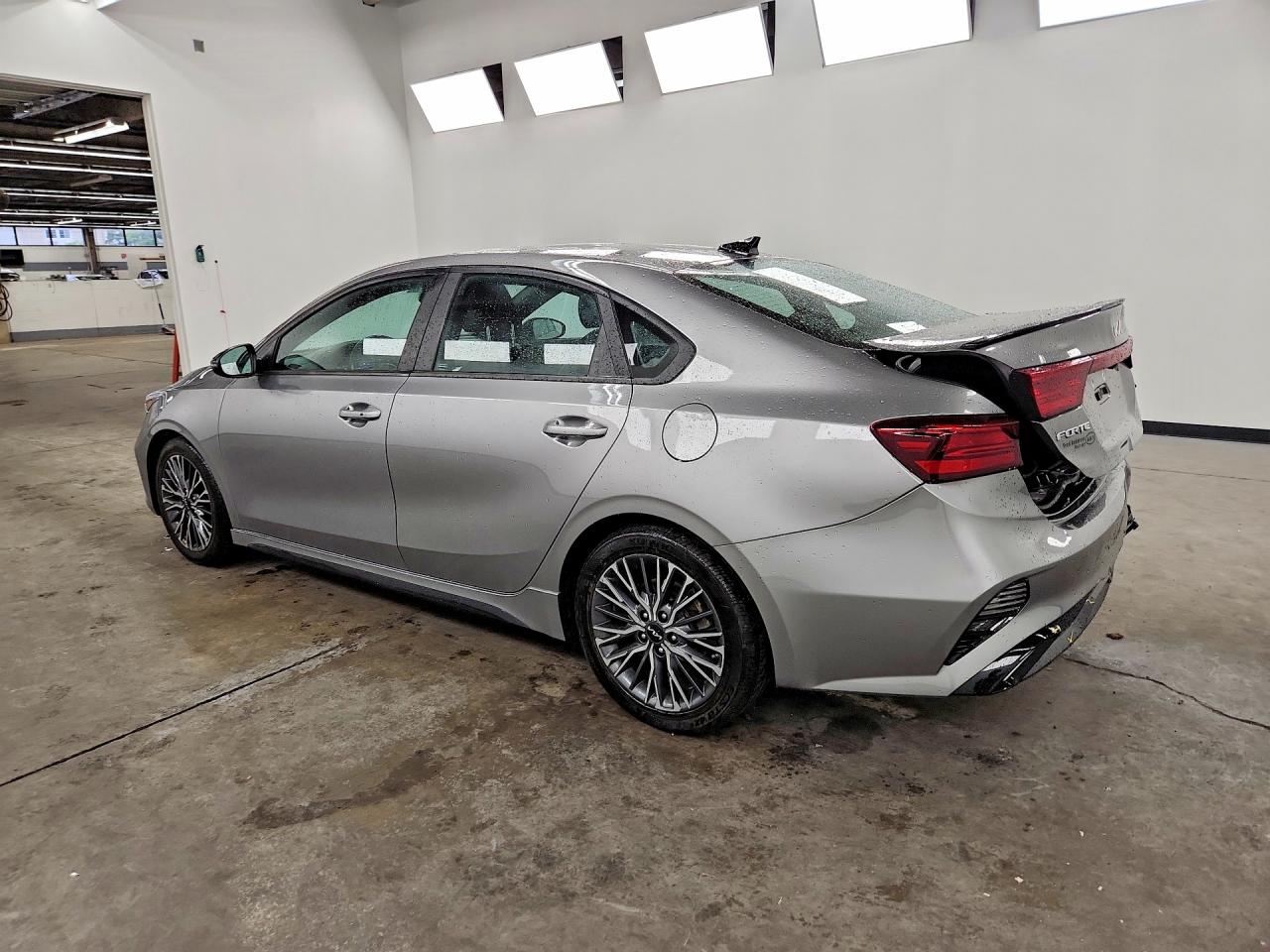 2023 KIA FORTE GT LINE — снимка 2