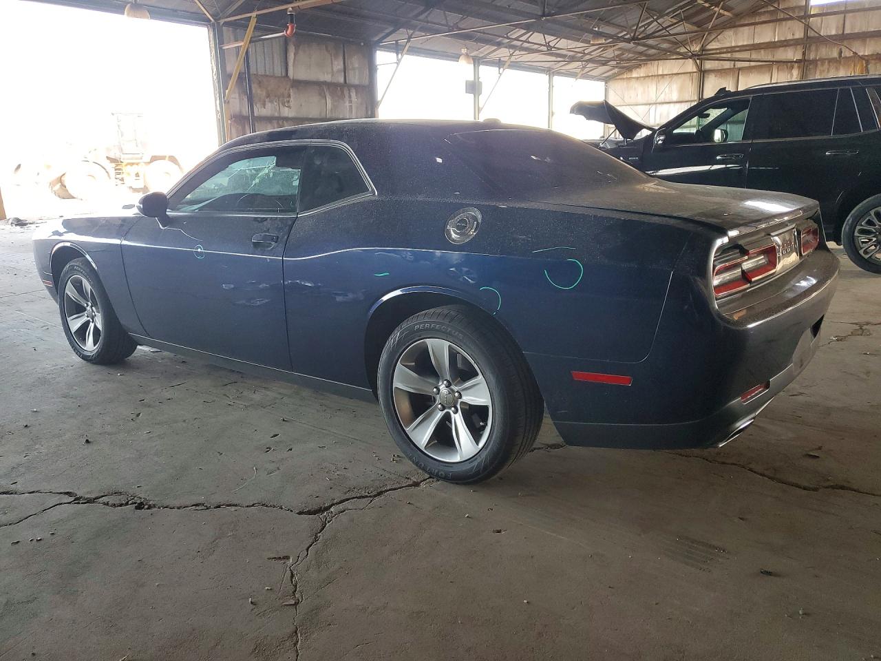 2016 DODGE CHALLENGER SXT — снимка 2