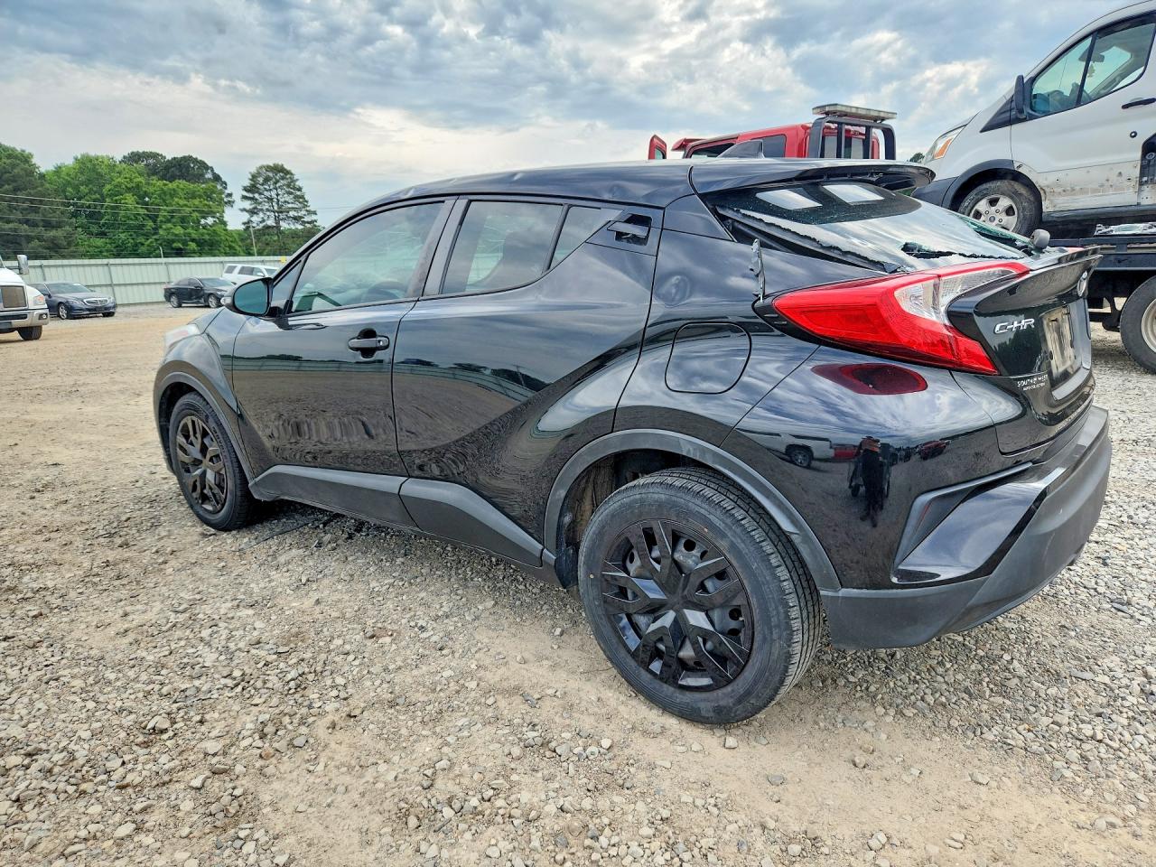2019 TOYOTA C-HR LE — снимка 2