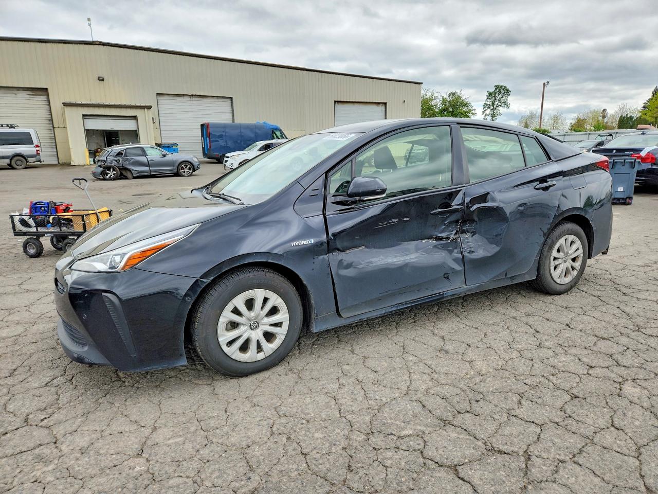 2019 TOYOTA PRIUS LE