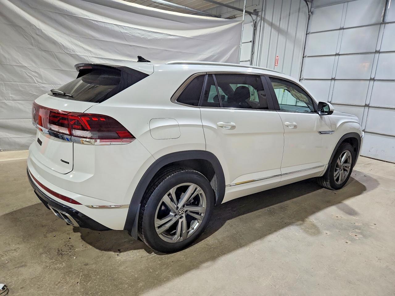 2024 VOLKSWAGEN ATLAS CROSS SPORT SEL R-LINE — снимка 3