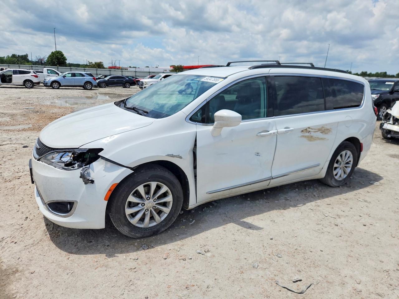 2017 CHRYSLER PACIFICA TOURING L