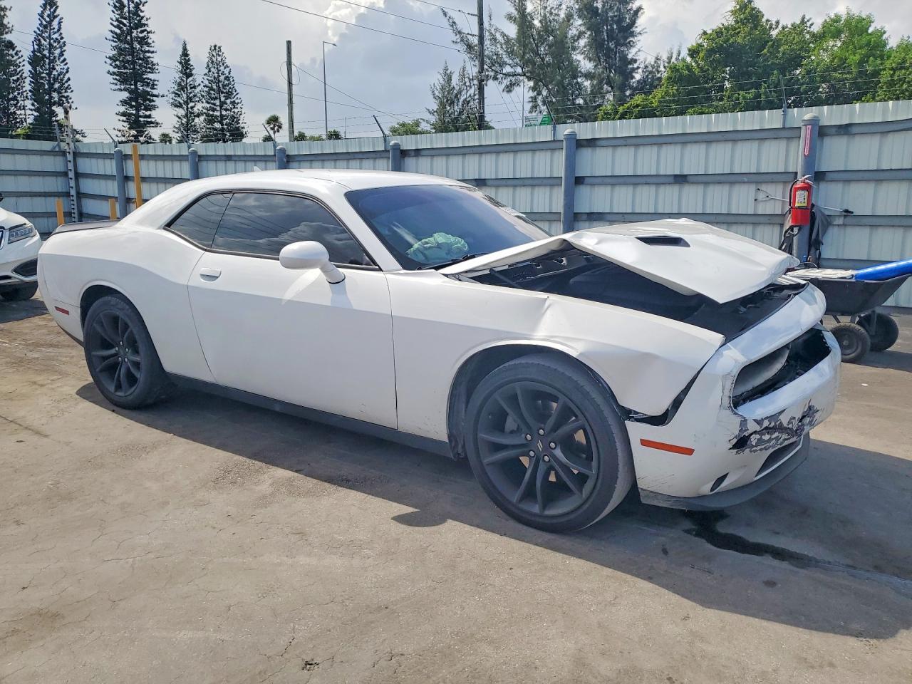 2018 DODGE CHALLENGER SXT — снимка 4