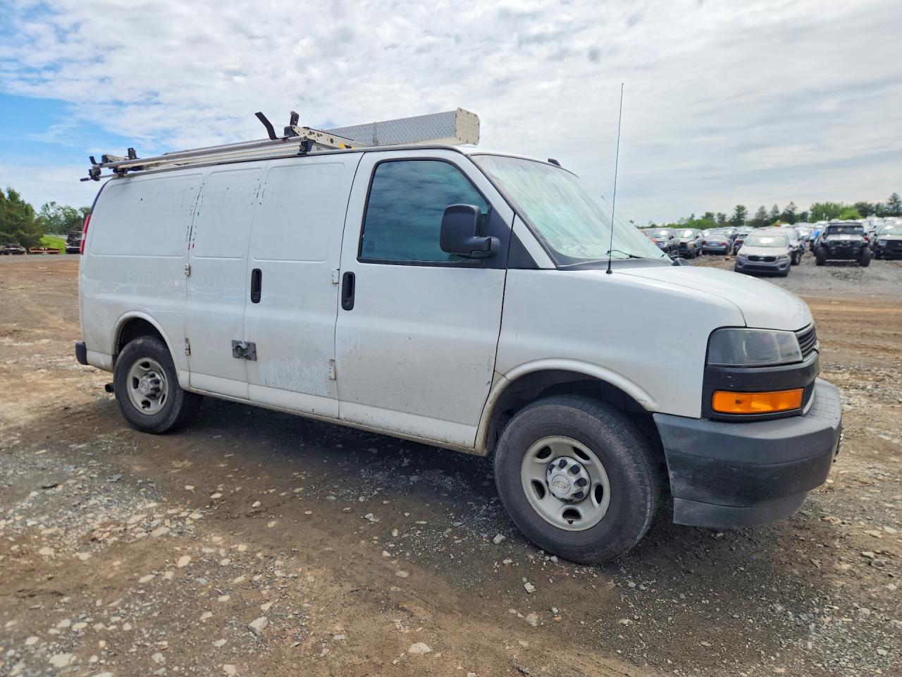 2019 CHEVROLET EXPRESS G2500 — снимка 4