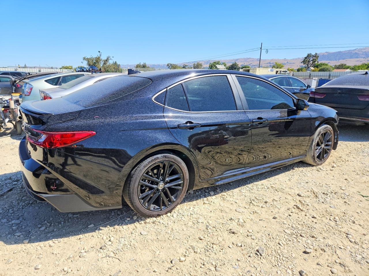 2025 TOYOTA CAMRY SE — снимка 3