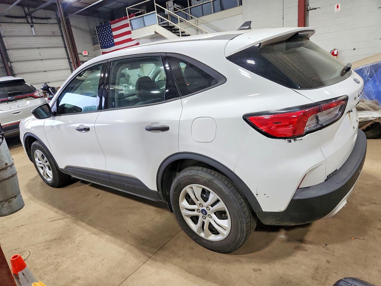 2021 FORD ESCAPE S — снимка 2