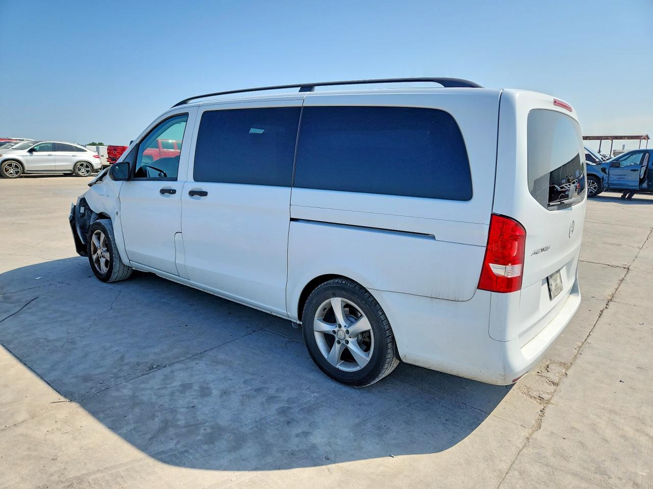 2016 MERCEDES-BENZ METRIS — снимка 2
