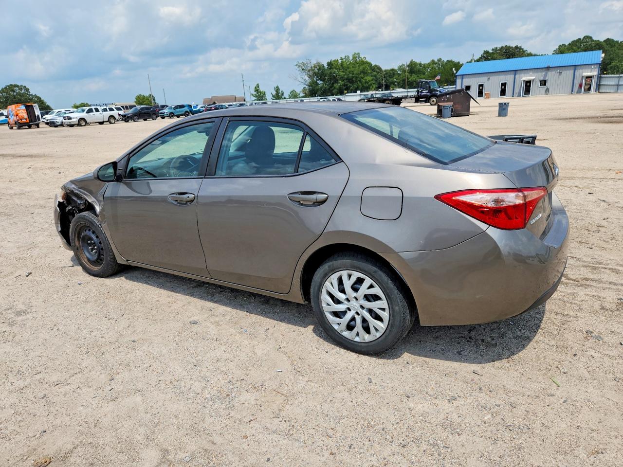 2019 TOYOTA COROLLA LE — снимка 2