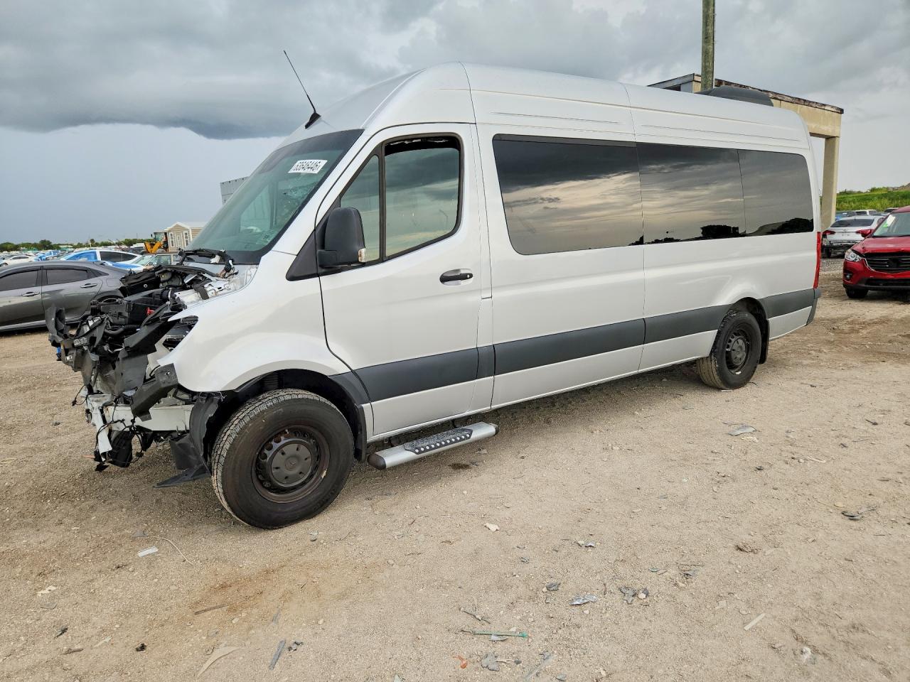 2024 MERCEDES-BENZ SPRINTER 2500