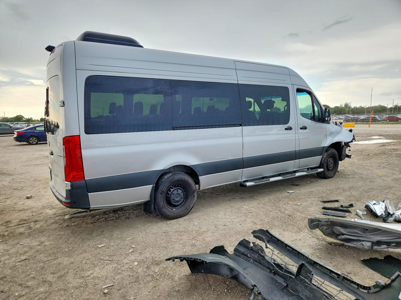 2024 MERCEDES-BENZ SPRINTER 2500 — снимка 3