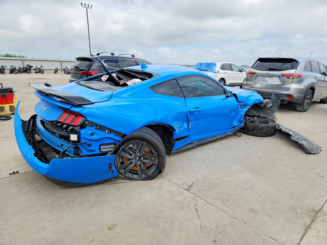 2026 FORD MUSTANG GT — снимка 3