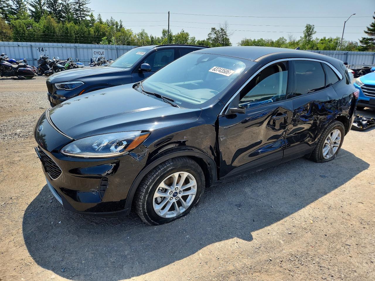 2021 FORD ESCAPE SE