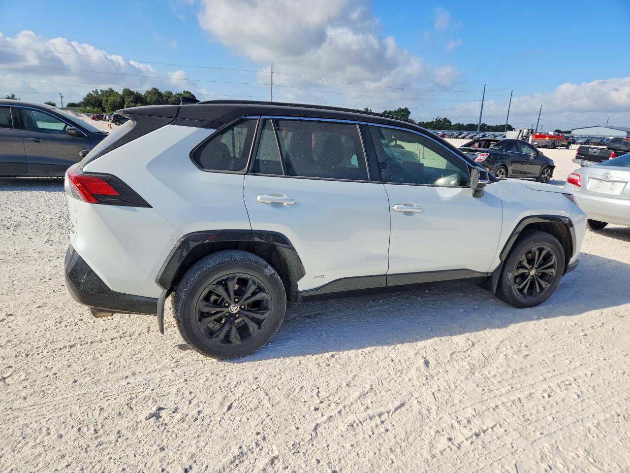 2023 TOYOTA RAV4 XSE — снимка 3