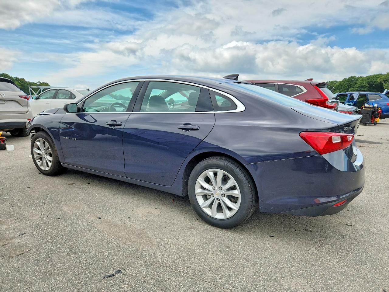 2025 CHEVROLET MALIBU LT — снимка 2