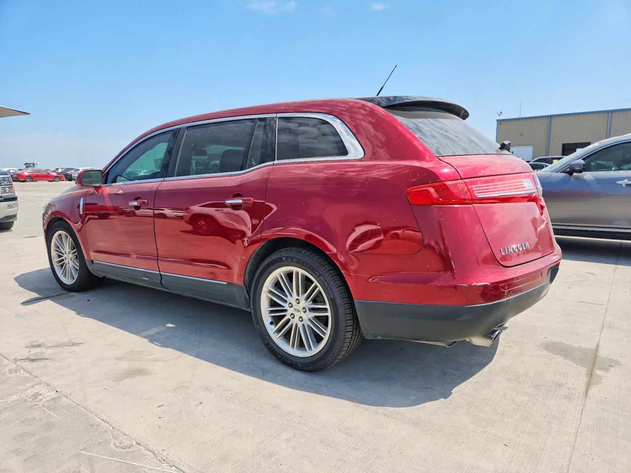 2014 LINCOLN MKT — снимка 2