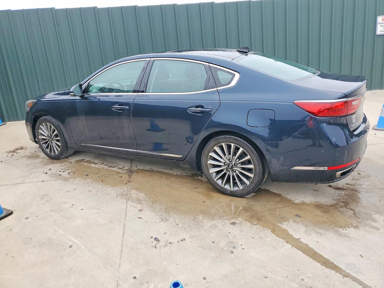 2017 KIA CADENZA PREMIUM — снимка 2